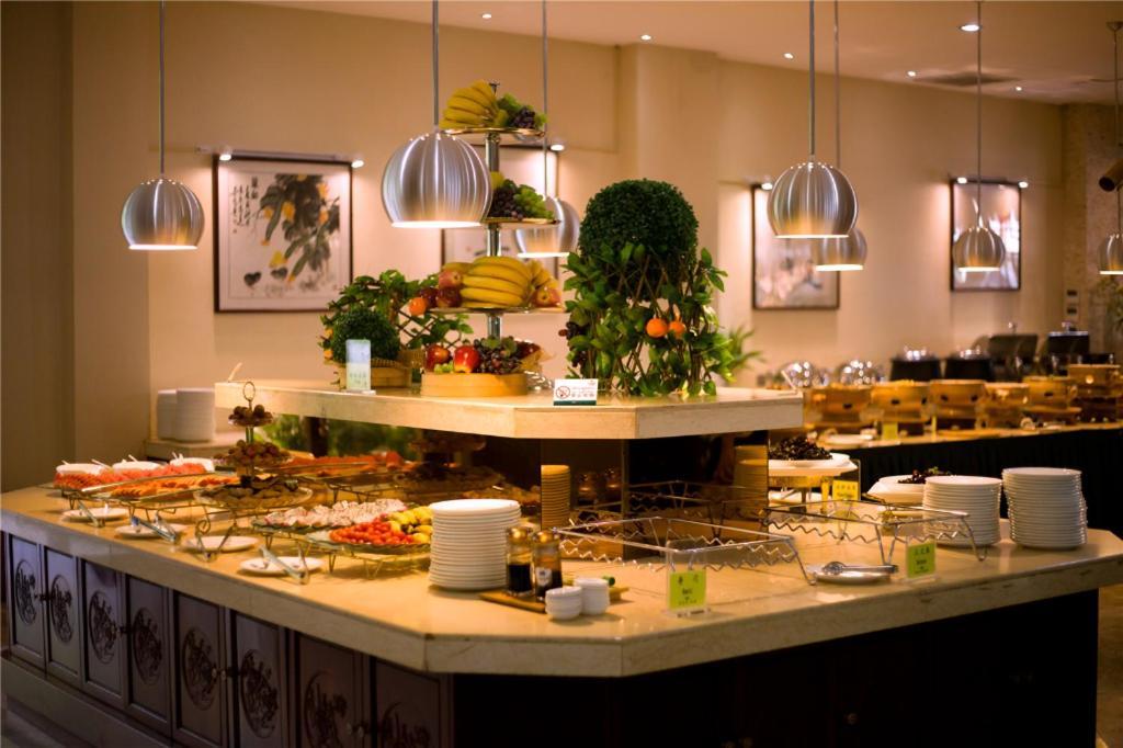 San Jiang Grand Hotel Виентиане Екстериор снимка