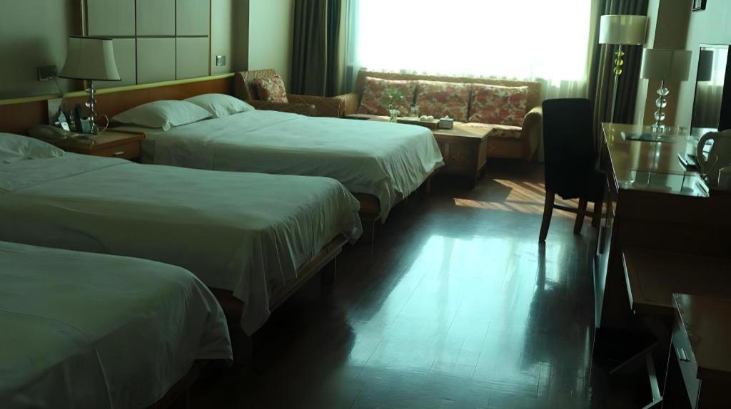 San Jiang Grand Hotel Виентиане Екстериор снимка